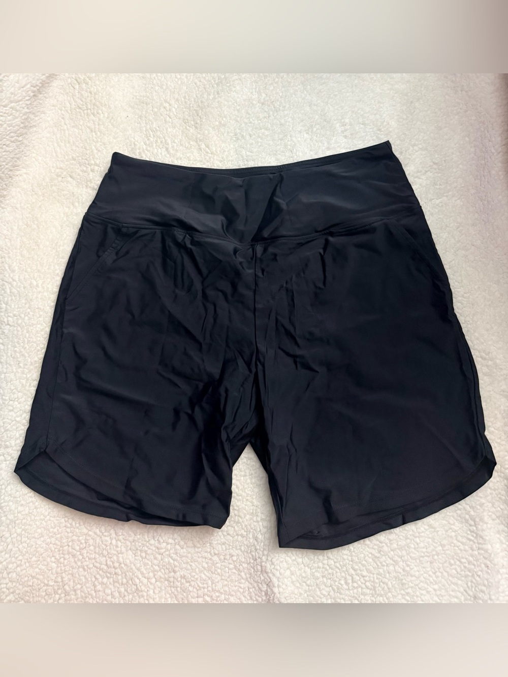 Gradual High-Waist Black Knee-Length Swim Shorts with Pockets. Size Large - Picture 2 of 7